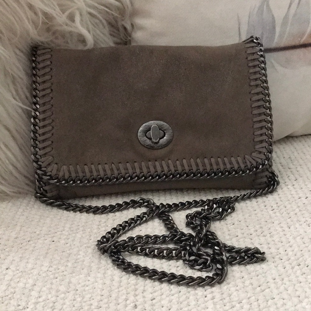 STEVE MADDEN chain crossbody clutch